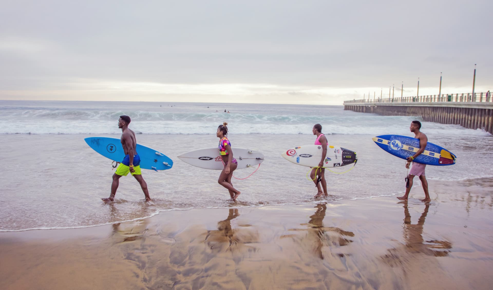 Come to the beautiful beaches of Amanzimtoti South Africa
