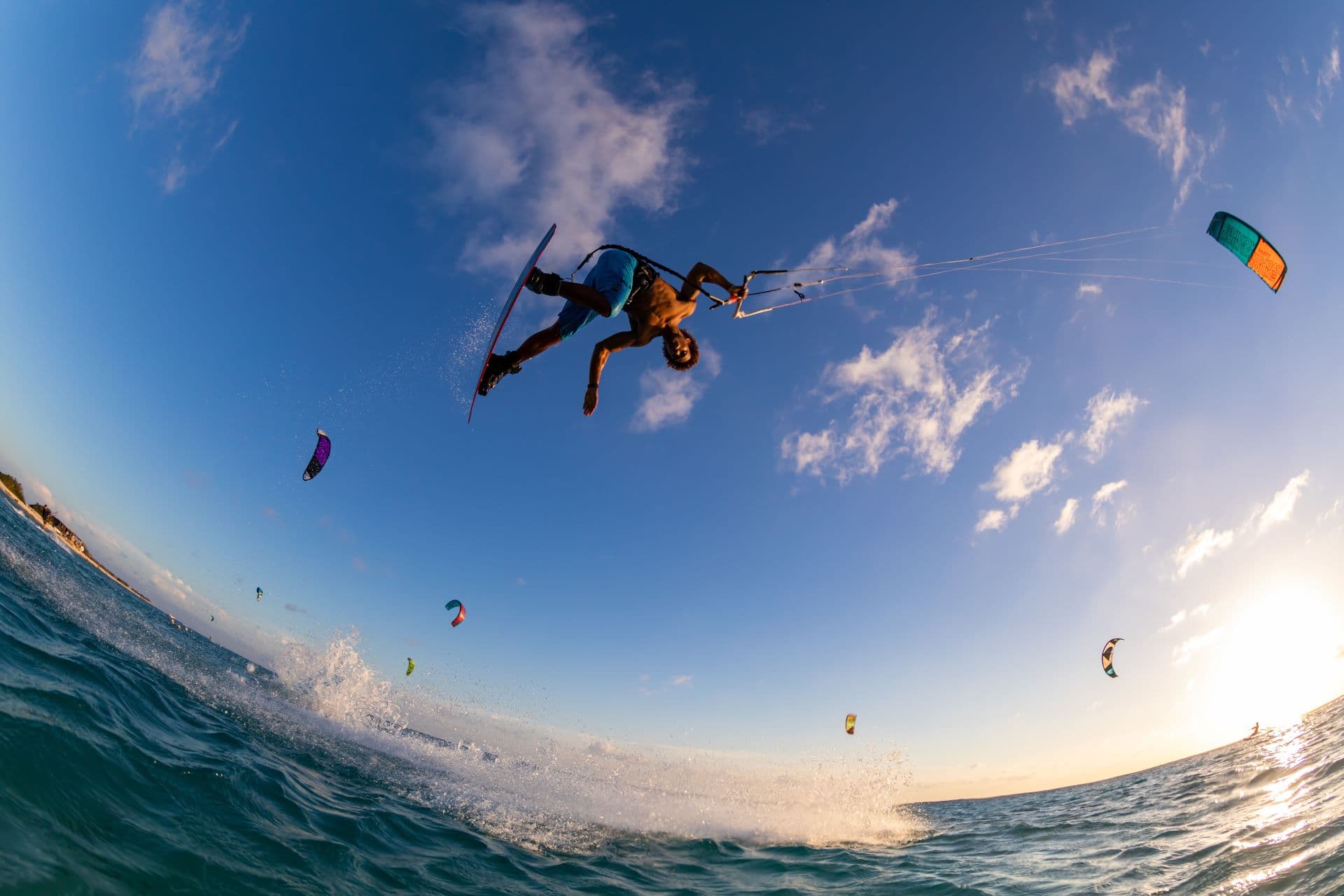 Kite Surfing in the Western Cape: Winds, Waves & Beginners