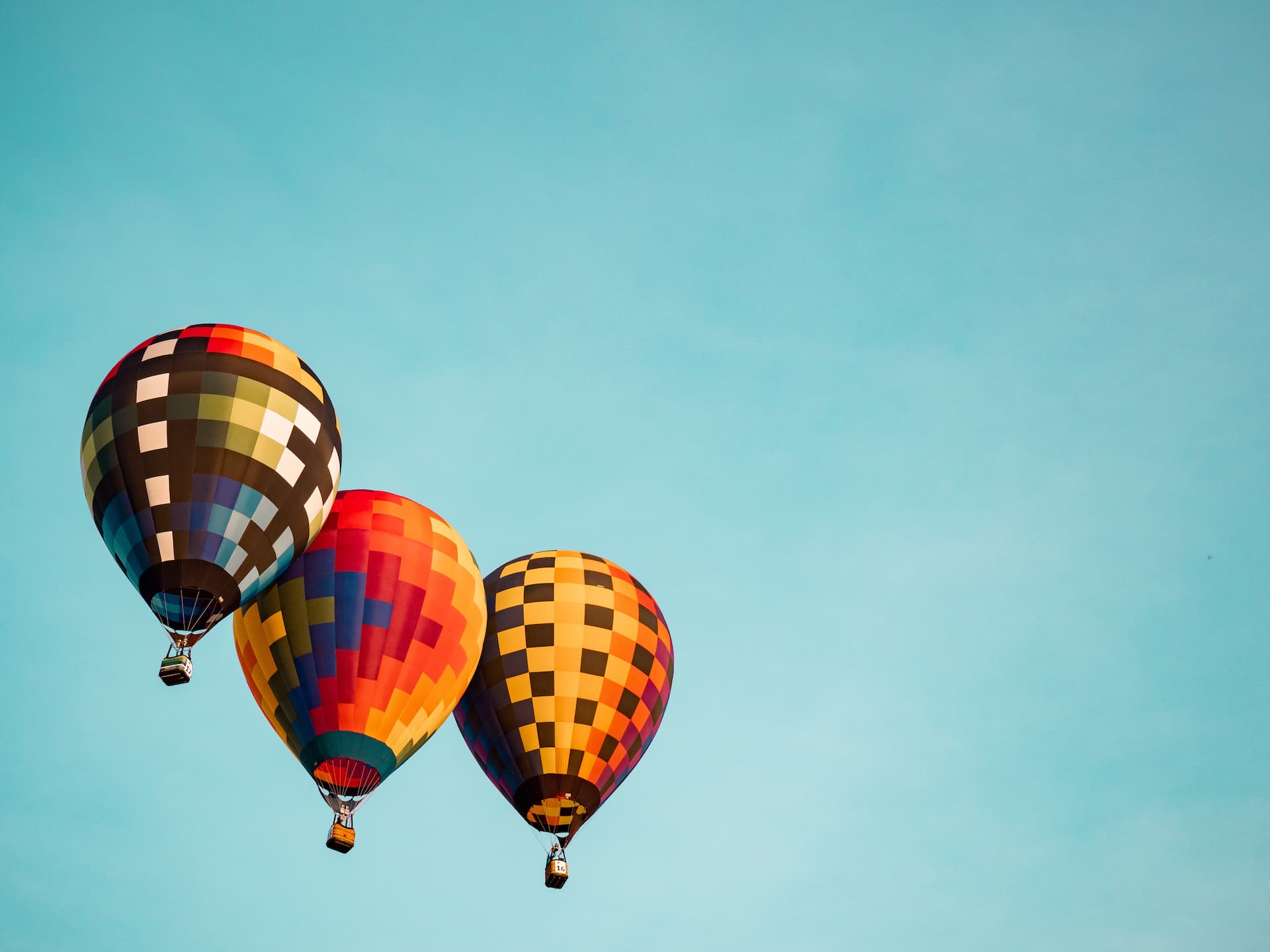 airventures-hot-air-ballooning.jpg