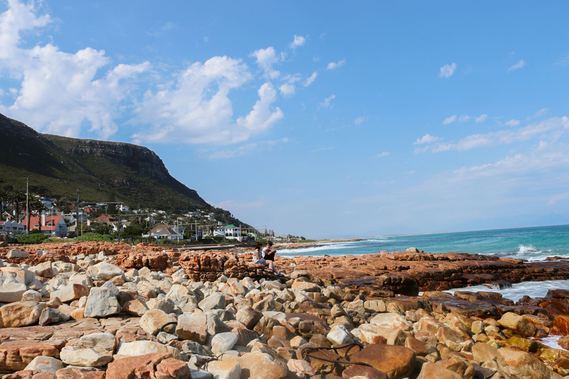 coastal-elegance-beachfront-resorts-and-secluded-coastal-escapes-in-south-africa-1.jpg