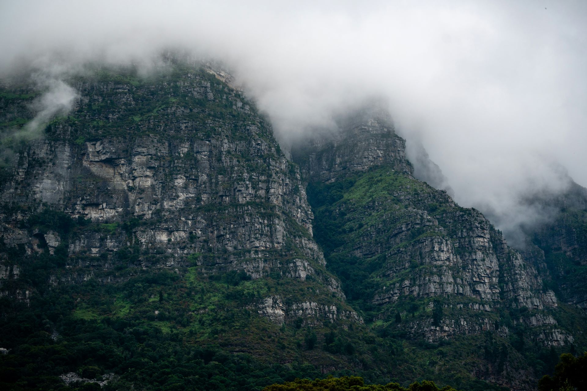 haunted-mystery-tourism-south-africas-ghostly-realms-1-1.jpg