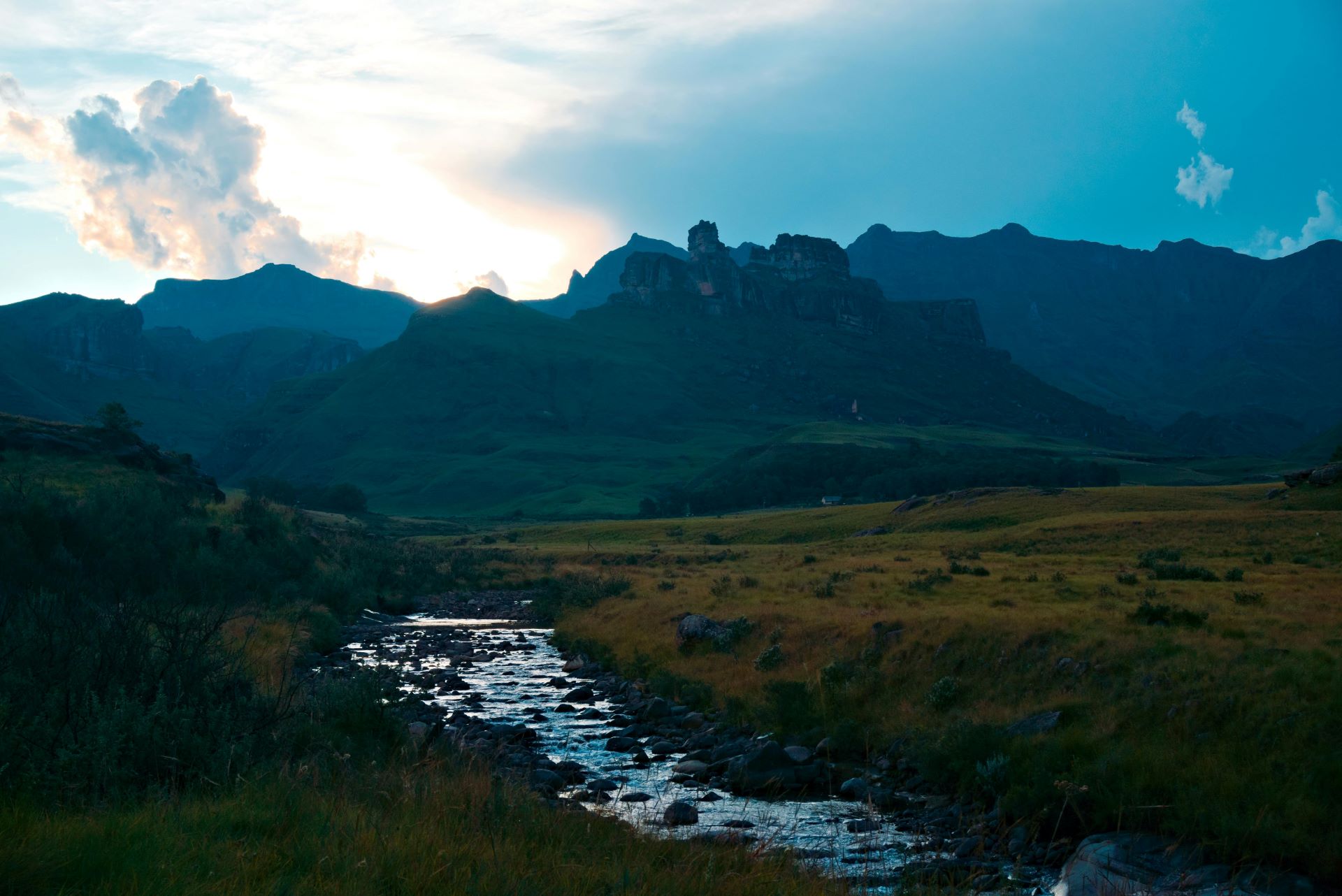 local-legends-folklore-travel-itineraries-inspired-by-myths-historical-tales-and-ghost-stories.jpg