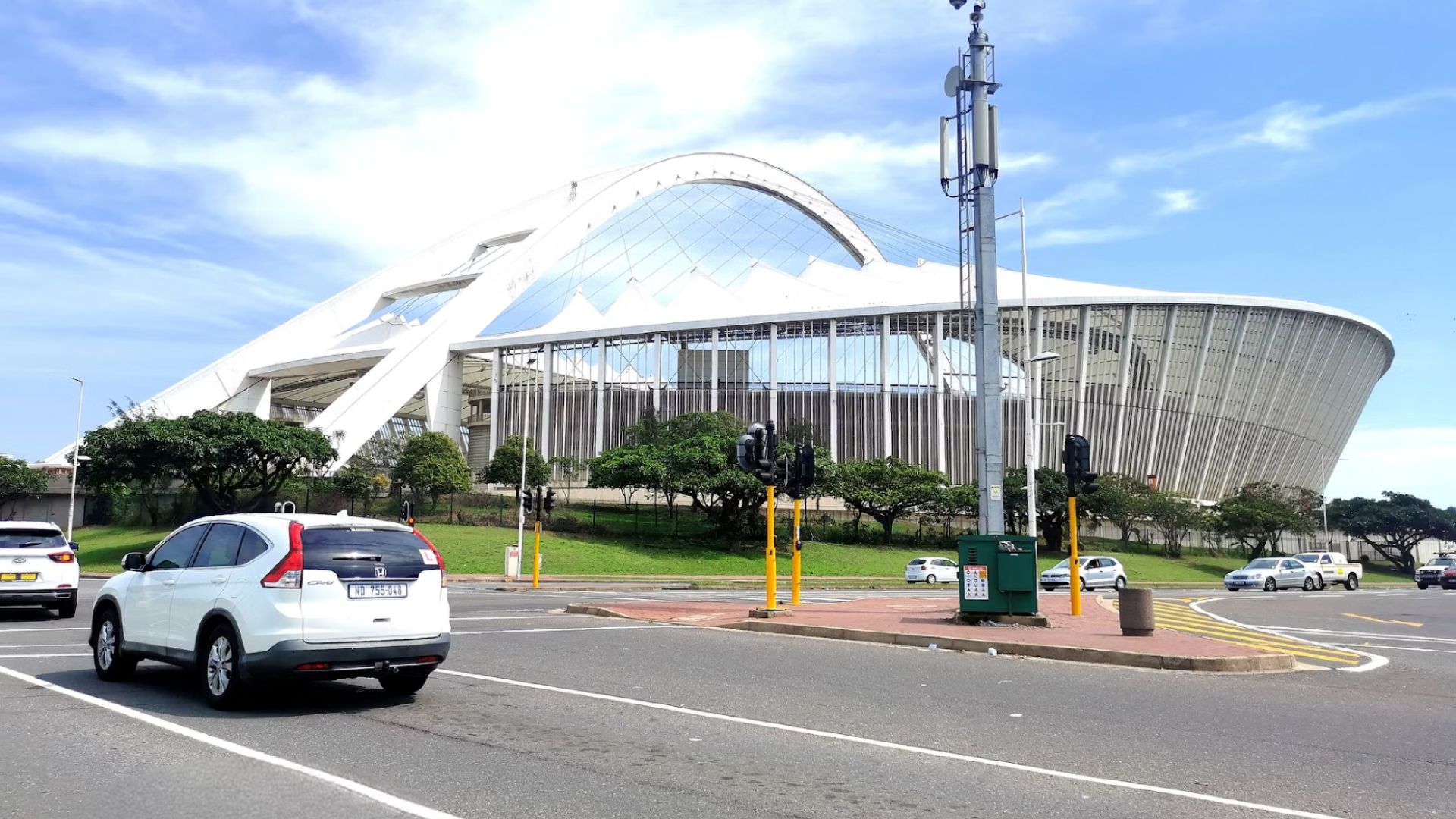 moses-mabhida-stadium-1.jpg