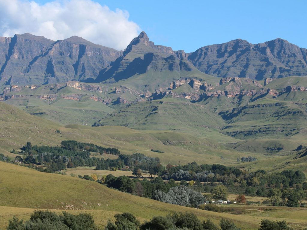 rediscovering-the-drakensberg-south-africas-natural-cathedral-1-1024x768.jpg