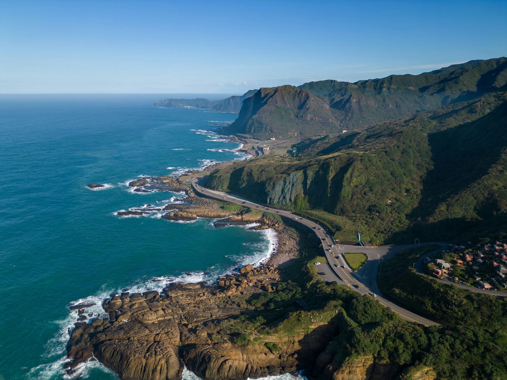 road-trips-that-define-south-africa-scenic-routes-hidden-gems-2.jpg