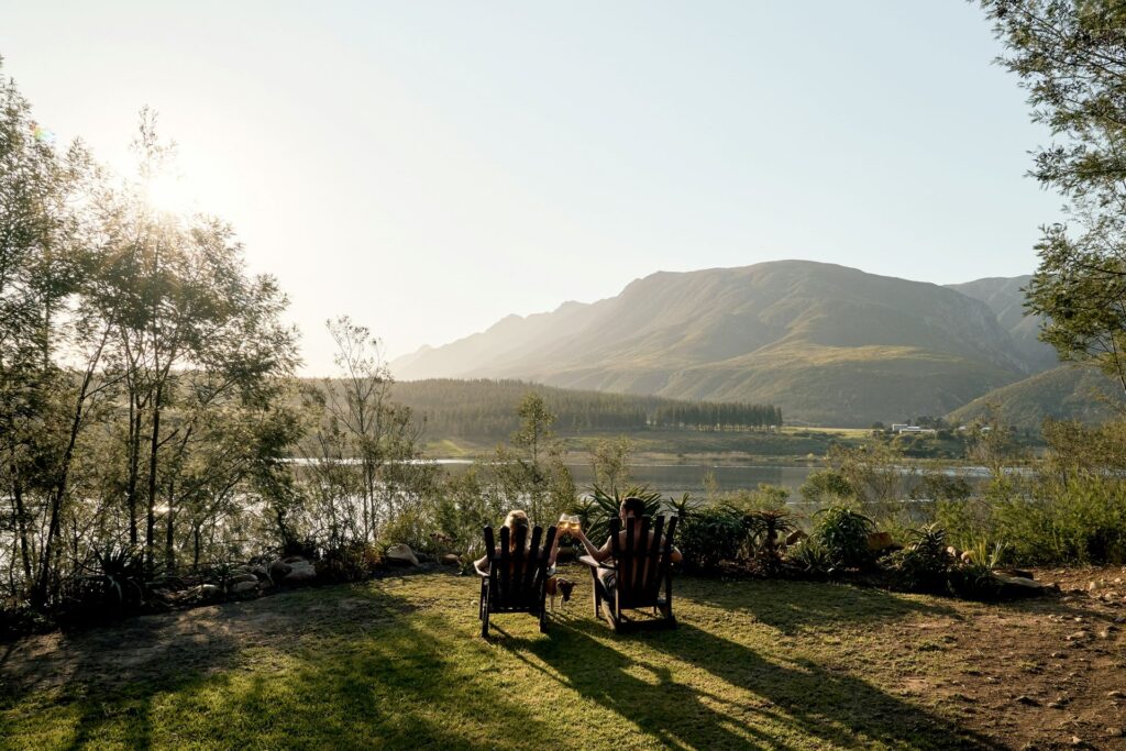 sip-savor-experiencing-luxury-wine-tourism-in-the-cape-2-1024x683.jpg