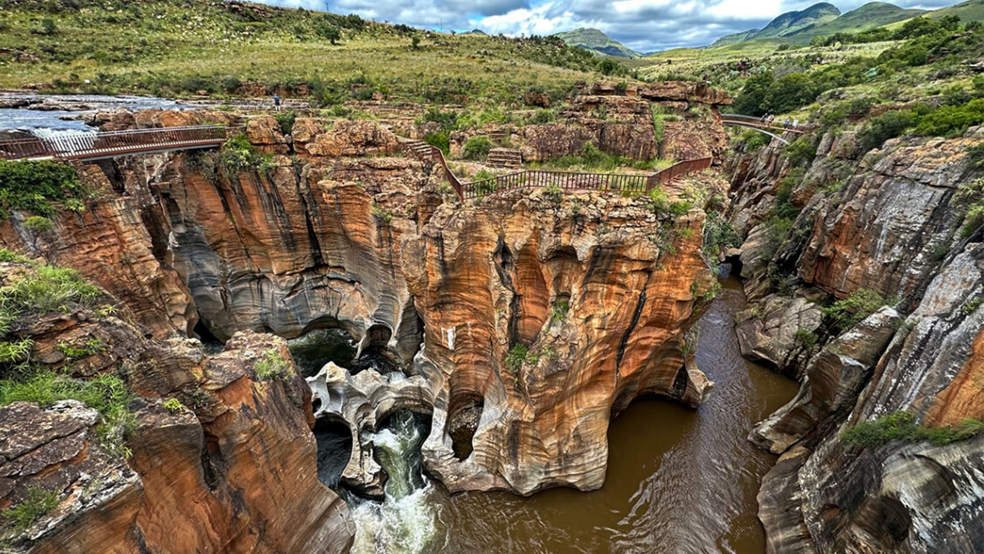 Three Rondavels and Bourke’s Luck Potholes