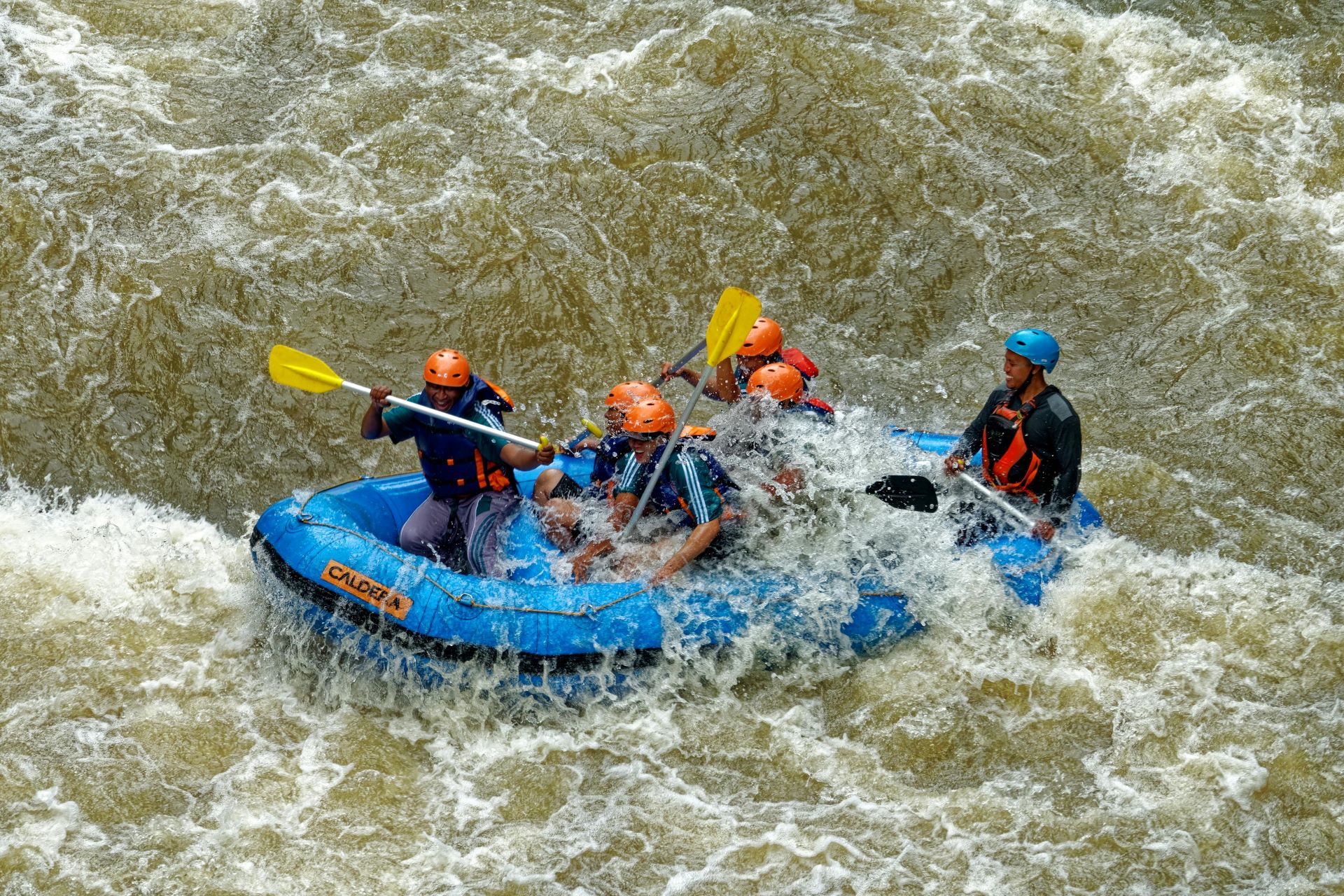 thrilling-orange-river-rafting-south-africas-wild-ride-2.jpg