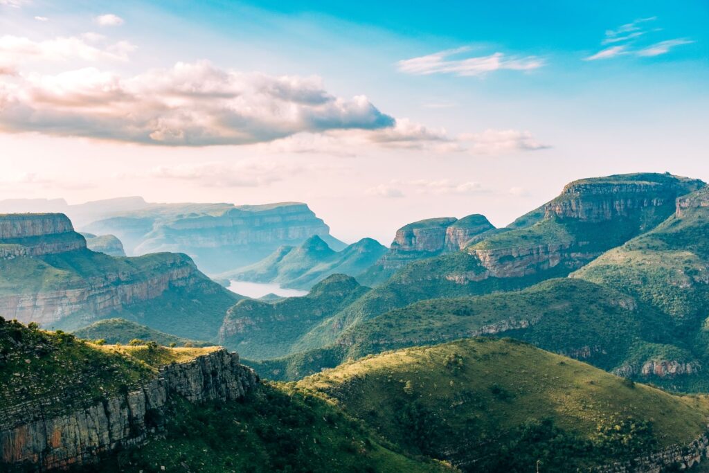 walking-safaris-at-kruger-national-park-blyde-river-canyon-1024x683.jpg